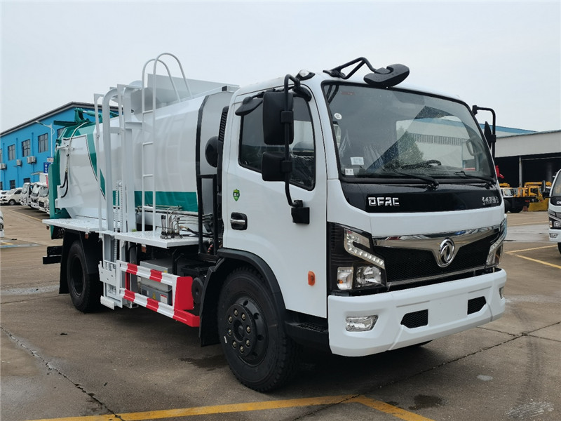 程力響應國家市政環衛號召推出油電混合餐廚垃圾車